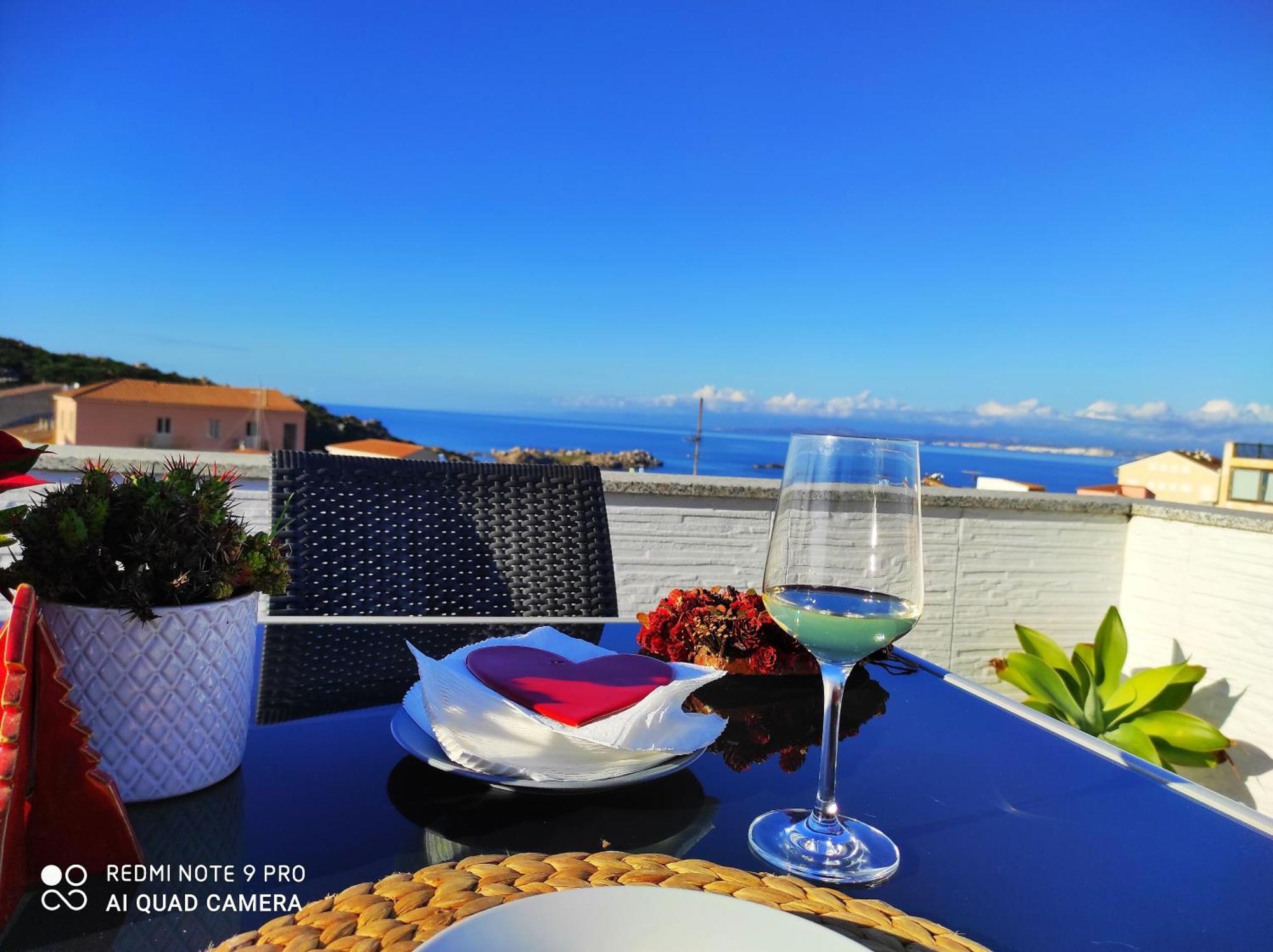 B&B Domus De Janas Santa Teresa Gallura Eksteriør bilde