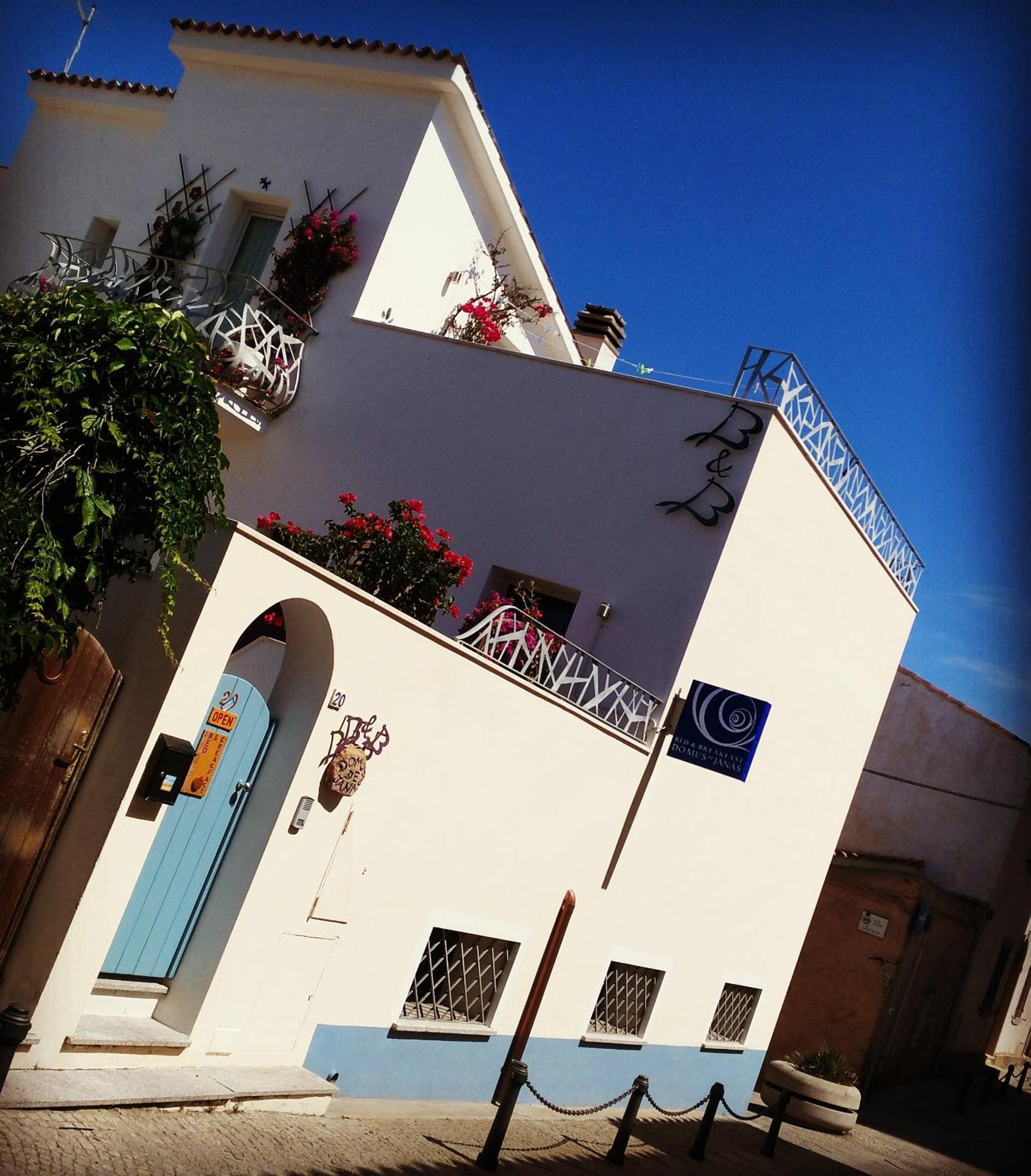 B&B Domus De Janas Santa Teresa Gallura Eksteriør bilde